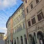 Fontana Maggiore View